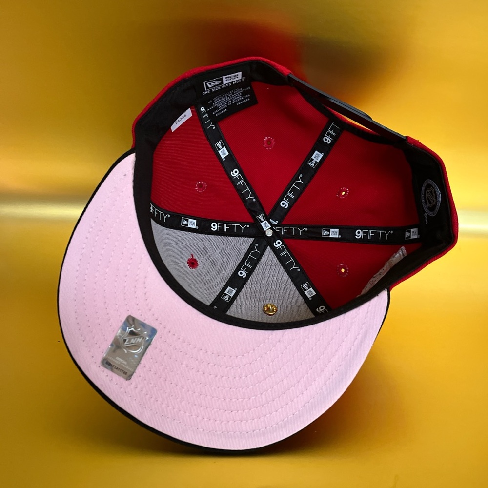 New Era 9fifty Red Two Tone Anaheim Ducks Snapback Cap - Picture 5 of 5
